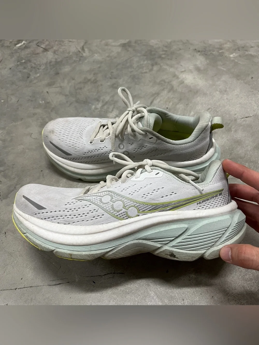 Saucony Hurricane 25 Women's Running Shoes Size 10.5 White Gray